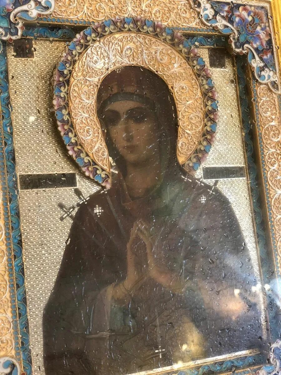 Икона богородицы семистрельная мироточивая. Икона божьей матери семистрельная чудотворная. Мироточивая икона умягчение злых сердец бачурино. Умягчение злых сердец мироточащая. Чудотворная мироточивая икона пресвятой богородицы бачурино.