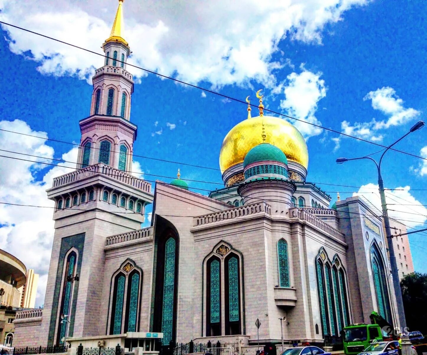 В москве есть мечеть. Московская Соборная мечеть Москва.