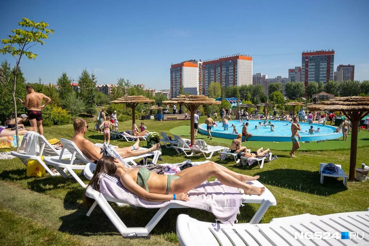 Развлечения для детей в отеле. Отдохнуть с ребенком в красноярске. Турция с детьми. Дети отдыхают. Пляж парк прищепка красноярск.