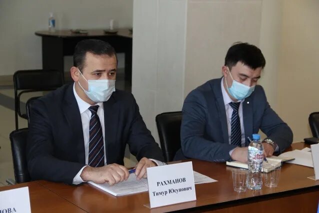 Консульство республики узбекистан новосибирск. Узбекское посольство в москве. Консульство узбекистана в новосибирске. Генеральное консульство узбекистана в екатеринбурге. Посольство узбекистана в новосибирске.