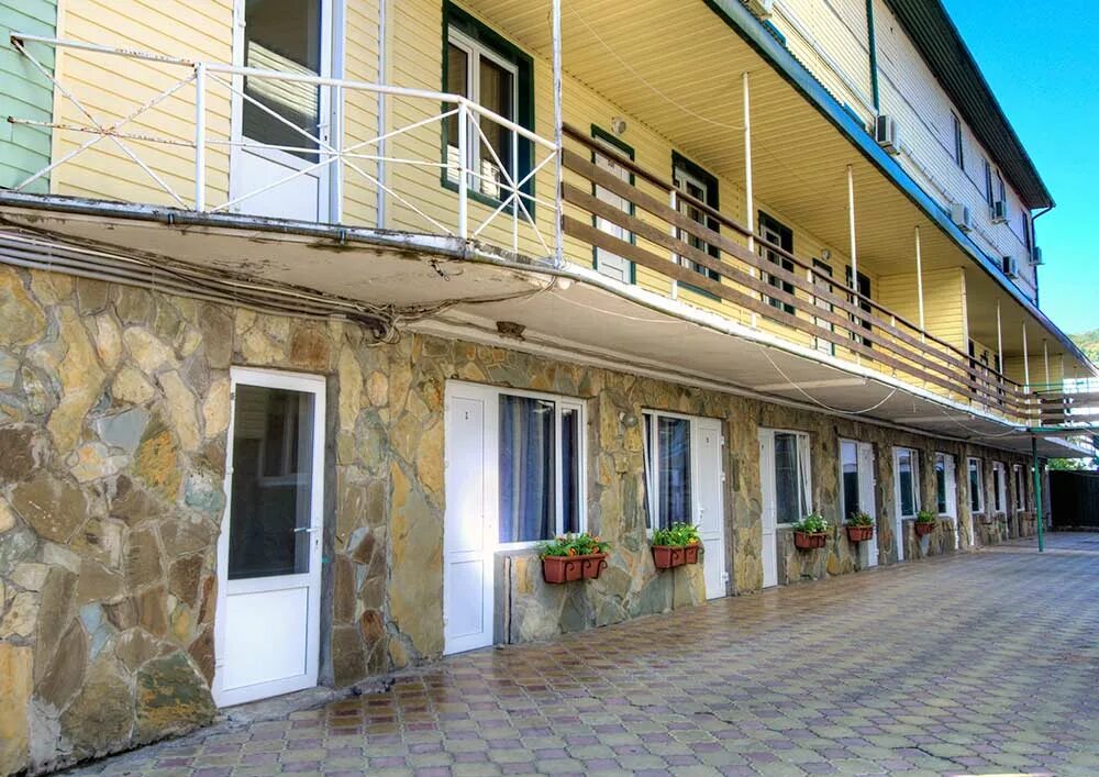 архипо-осиповка отель хуторок. гостевой дом хуторок архипо-осиповка. архипо-осиповка гостиница хуторок школьная 56. архипо осиповка хуторок. хуторок, село архипо-осиповка, школьная улица.