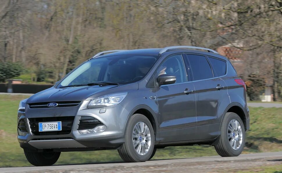 Форум куга. Ford Kuga 2015. Форд Kuga 2000. Ford Kuga 2394412. Ford Kuga 2018 Titanium.