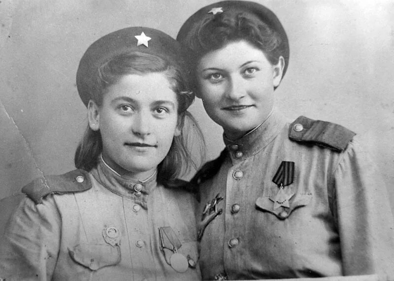 Женщины-солдаты 1941.