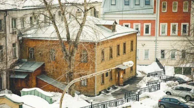 Московский государственный музей с.а. Есенина. Дом Есенина на большом Строченовском переулке. Музей на Строченовском переулке Есенин фото\. Б. Строченовский пер., 24, стр. 2.