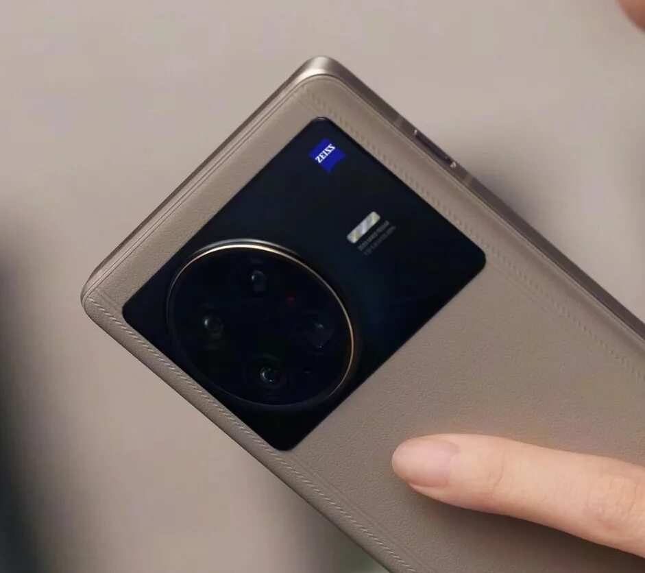 Vivo x note