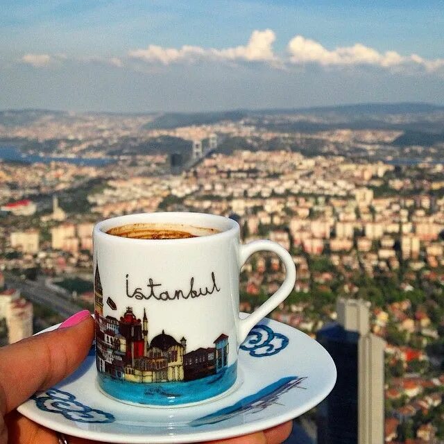Доброе утро картинки на турецком языке мужчине. Стамбул кофе. Доброе утро Стамбул. Чашка кофе в Стамбуле. Утро Стамбул кофе.
