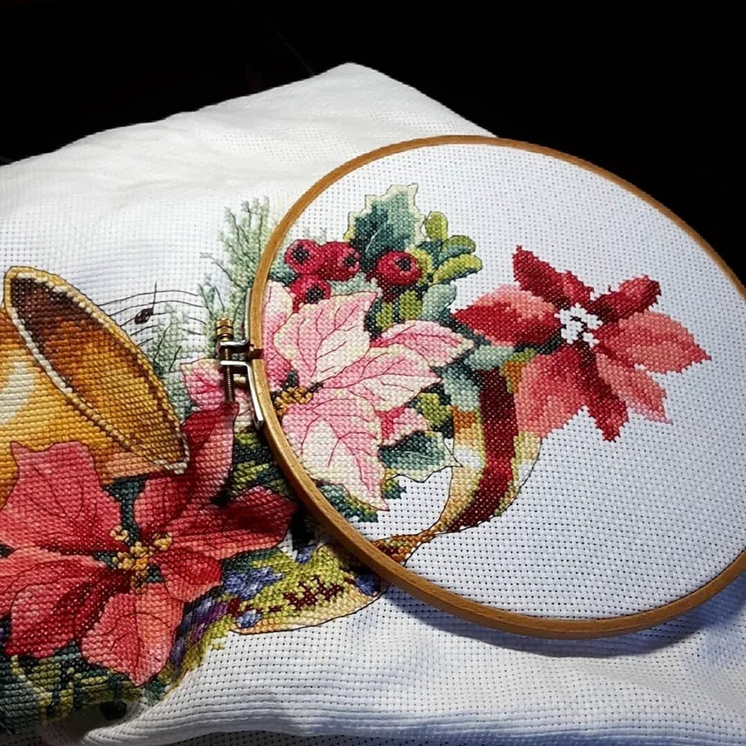 ручная вышивка. ручная вышивка. красивая вышивка гладью. красивая вышивка. вышивка гладью цветы триш бурр.