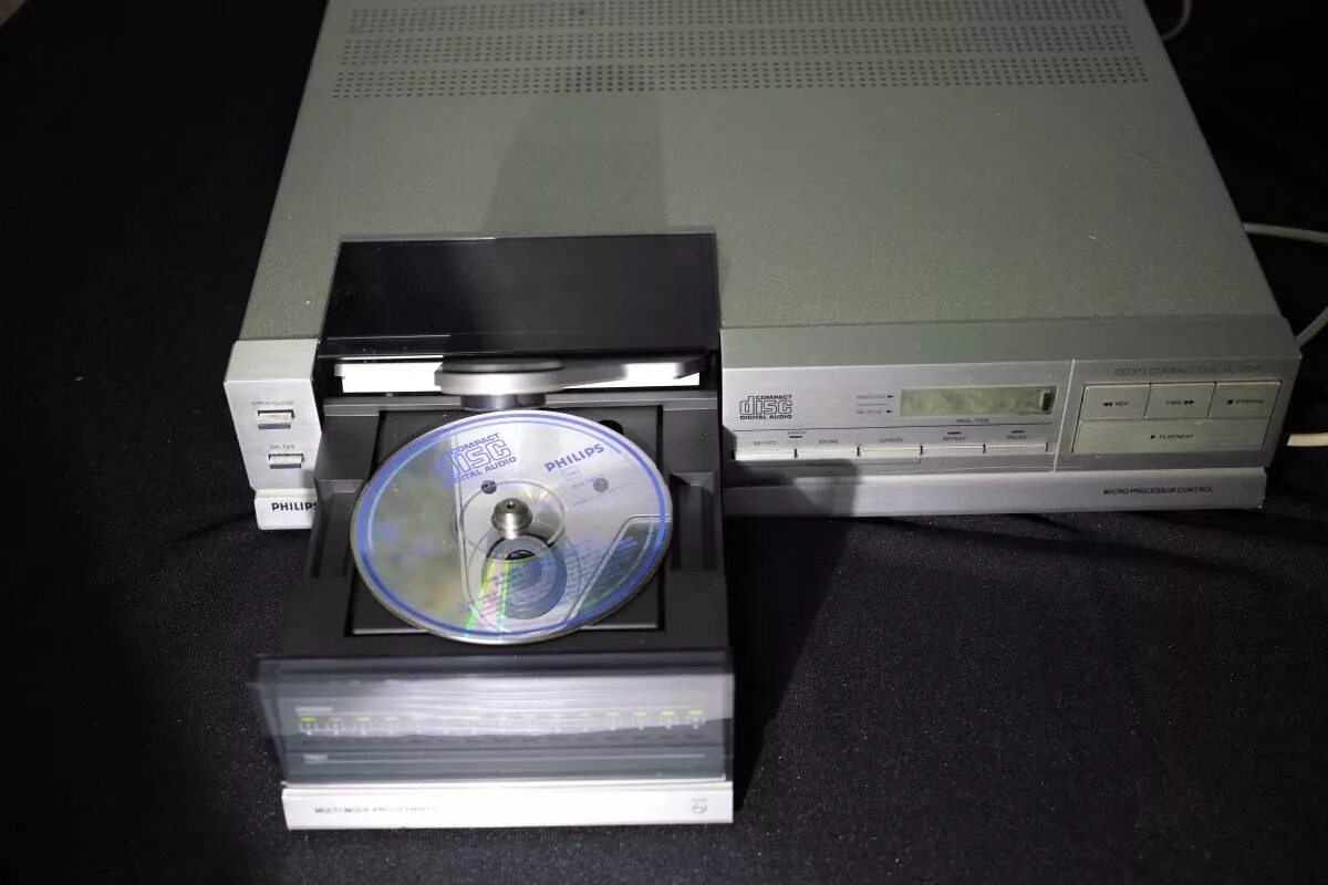 Philips cd 300. Philips cd 380. Телевизор вб. Philips 300. Philips gc300/20.