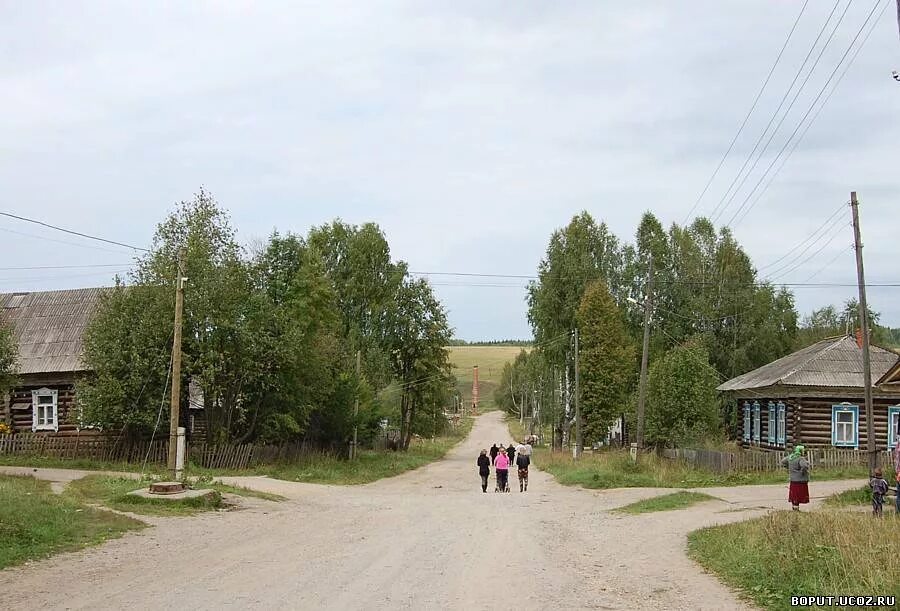 Погода усть александровск. Усть игум Александровский район. Село Усть игум Пермский край. Школа села Усть игум. Деревня Усть игум улица Октябрьская.