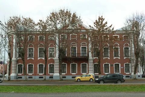 Челюскинцев 12