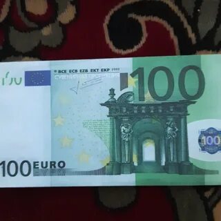 Евро было 100 рублей