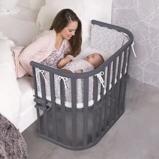 Нужна ли кроватка для новорожденного