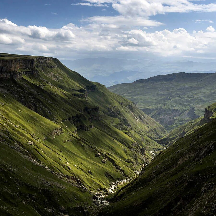 Дагестан горы щара. Сулакский каньон дербент. Гора рагдан дагестан. Дагестан нижний батлух. Гунибская крепость в дагестане.