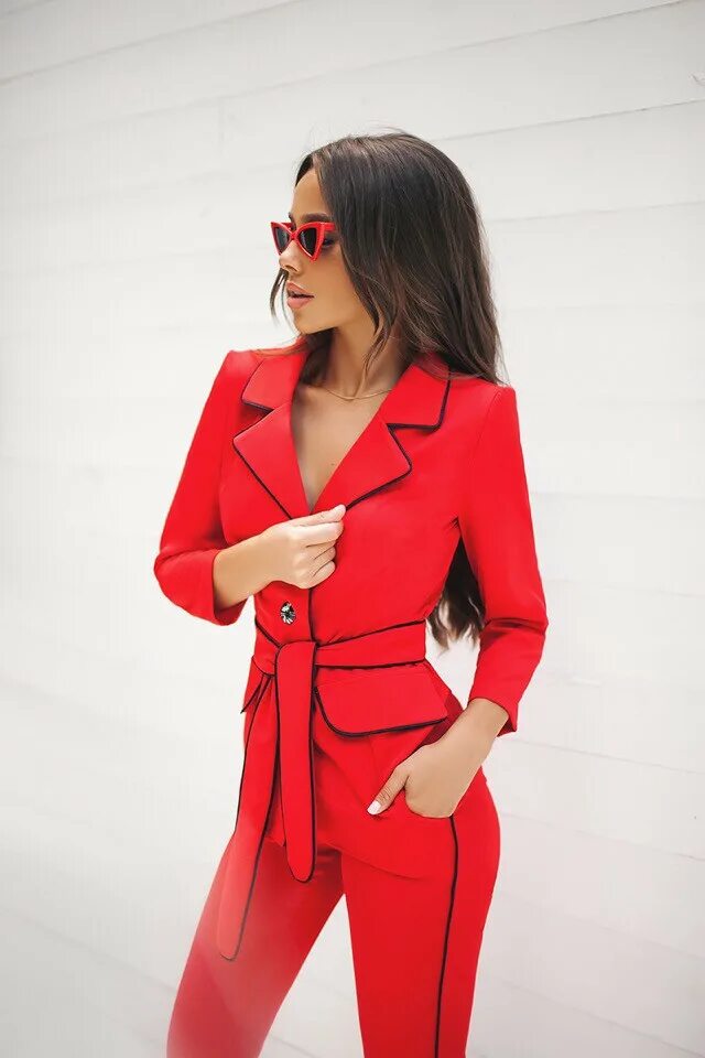 классический костюм женский. стильный деловой костюм женский. красивые брючные костюмы женские. брачные костюмы женские. классический костюм женский.