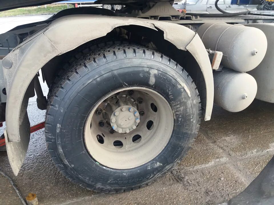 5. 5. Колёса мишлен 315х70х22. Резина на прицеп даф 95. Колеса 315 70 22.