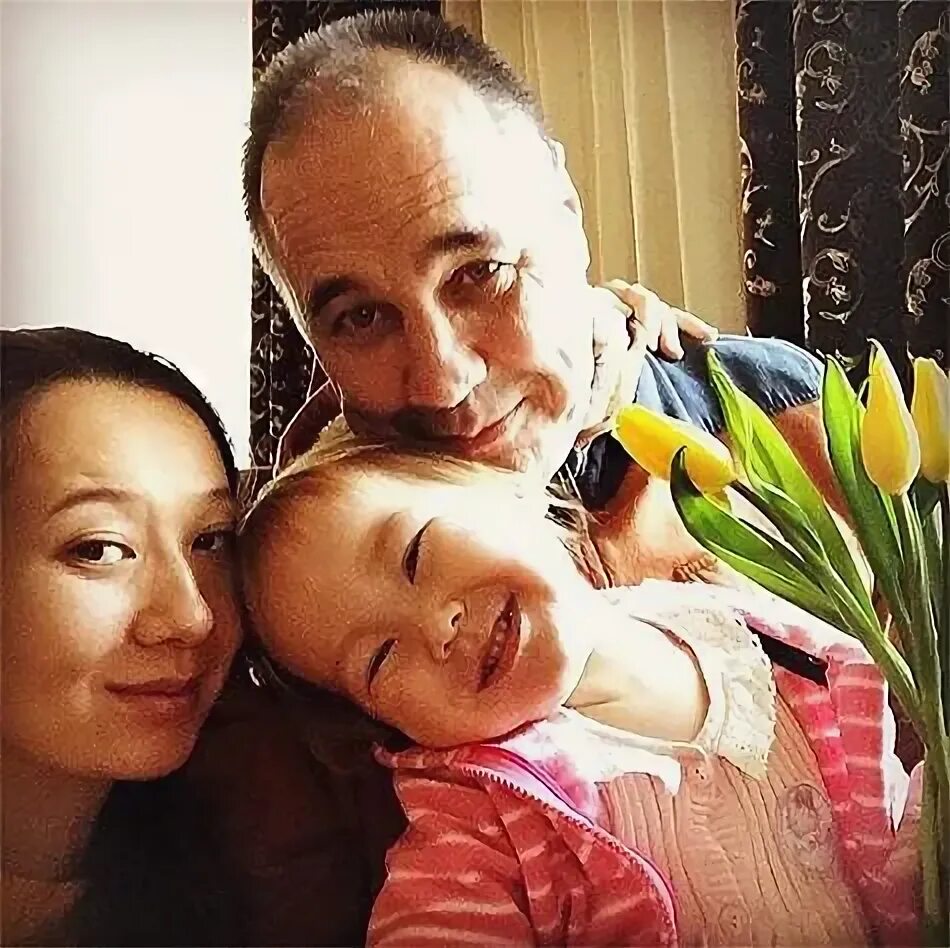Ксения ли и дмитрий соколов фото как сделать коробку из киндера своими руками Рукоделие и мода
