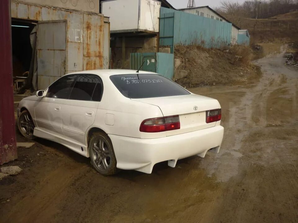 Приморский край тойоту корону. Тойота корона 190 кузов. Toyota Corona st190 белая. Тойота бочка St 190. Корона бочка 190.