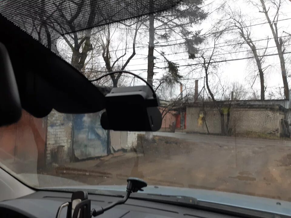 Можно устанавливать на лобовое стекло видеорегистратор. Видеорегистратор 70mai a400. видеорегистратор 70mai dash cam a400 крепление. видеорегистратор 70mai m700. видеорегистратор 70mai на грузовик.