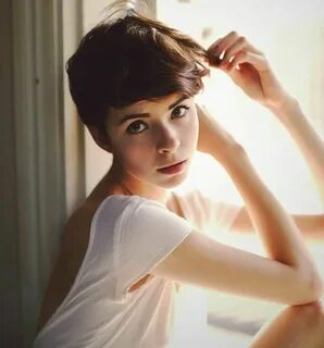 Short hair feet
