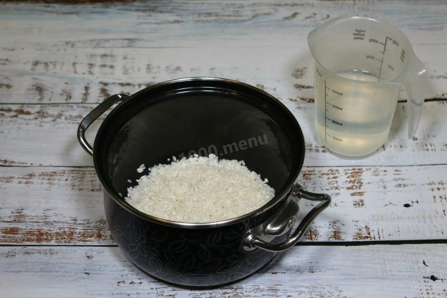 Японская кастрюля для варки риса. Уксус для риса. Рецепты в кастрюле. Рис до кипения.