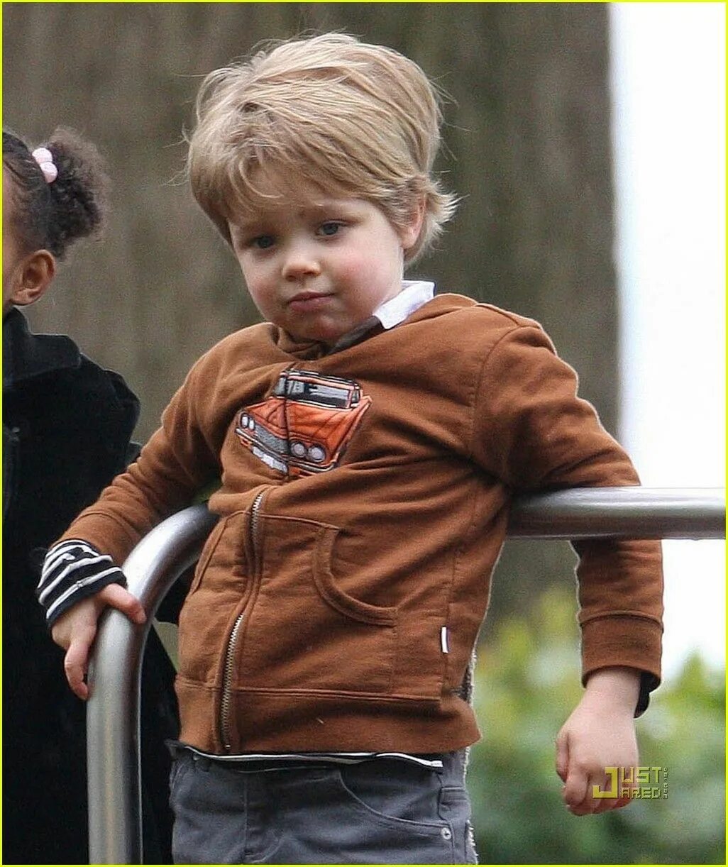 Как выглядит шайло сейчас. Шайло джоли-питт. shiloh jolie pitt. шайло нувель джоли-питт 2025. шайло джоли-питт 2025.