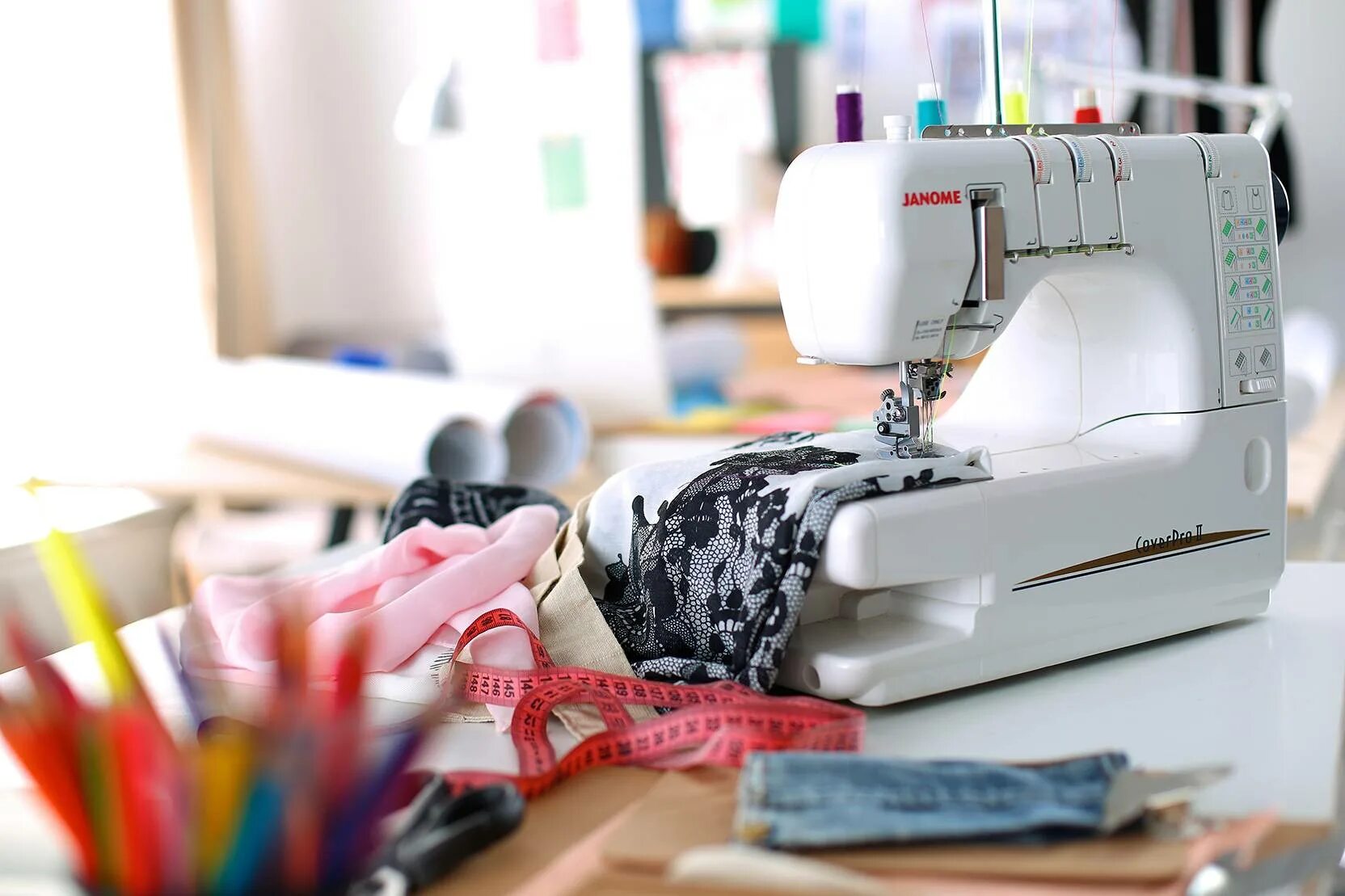 Сон швейная машинка. Швейная машинка. Хобби шитье. Машинка для пошива одежды. Пошив на швейной машинке.