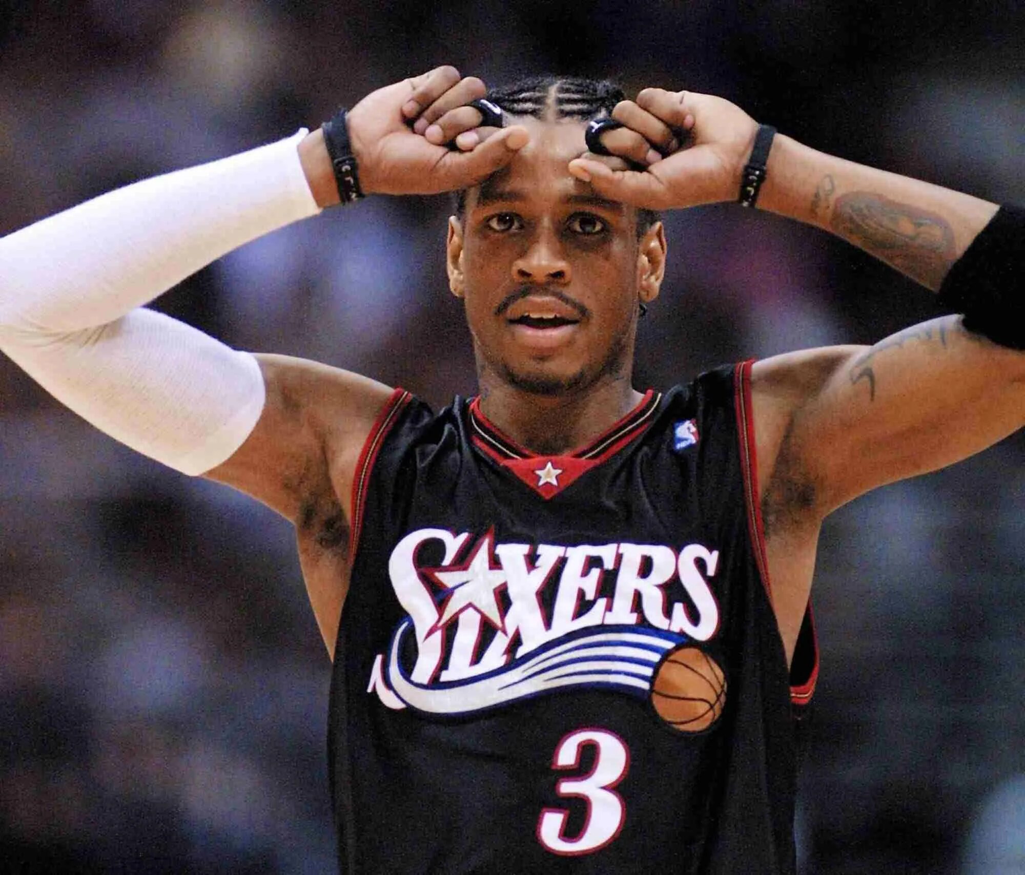 Allen iverson. Аллен Айверсон. Аллен Айверсон 2022. Кеннет Айверсон. Allen Iverson прическа.