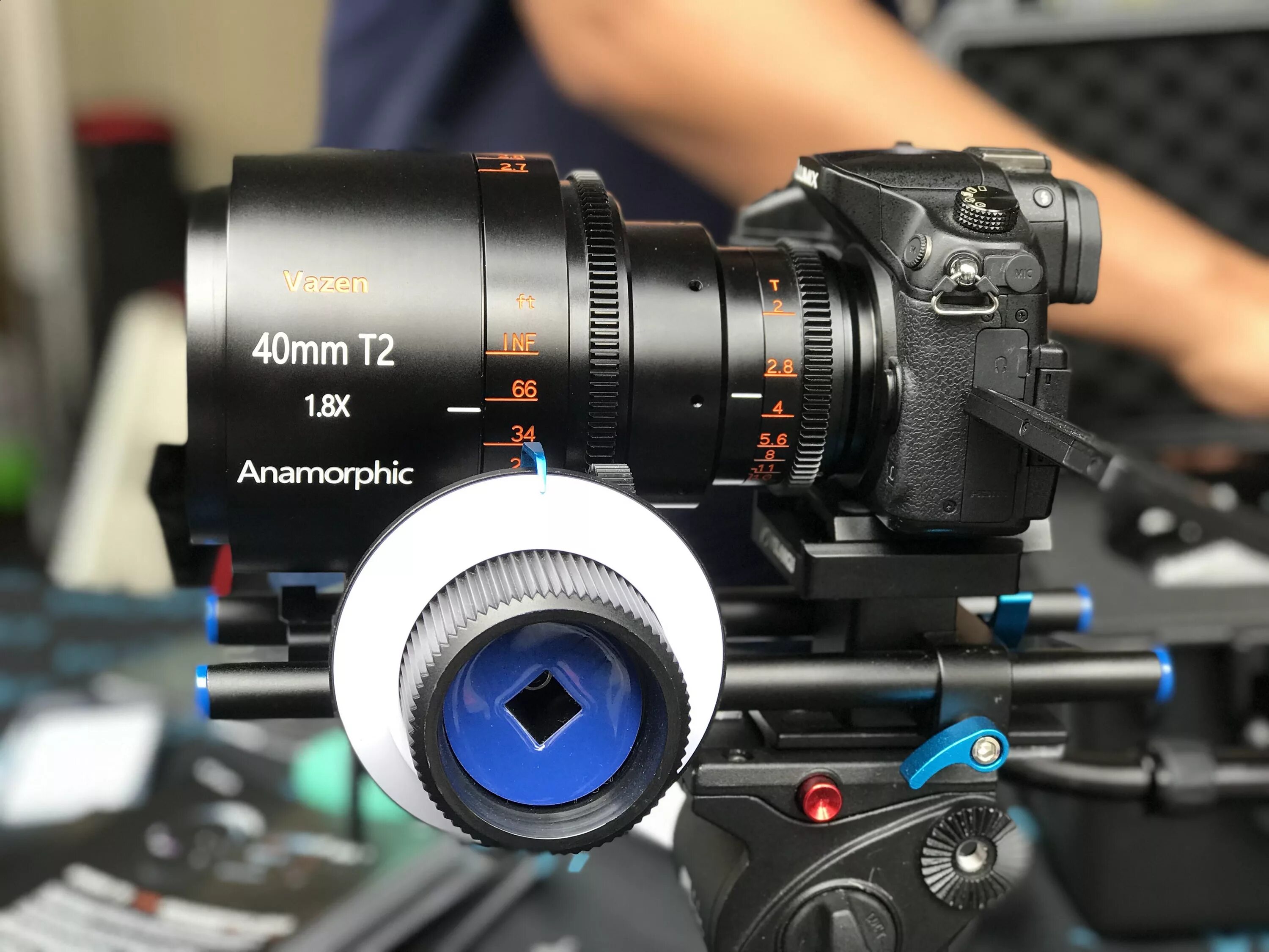 Vazen 40mm t2 1.8x Anamorphic Lens for Micro four thirds Cameras. Vazen 40mm 1.8x!. Анаморфный объектив 4 3. Vazen 28mm t2.2. Объективы 40mm