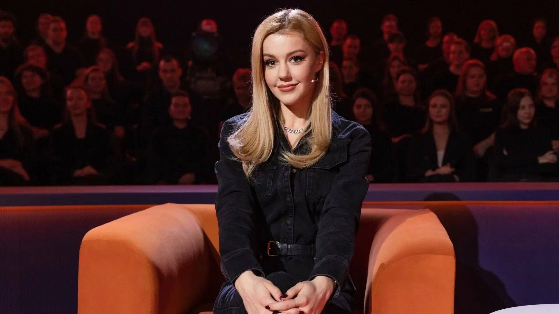 Певица Юлианна Караулова стала новой ведущей "Кто хочет стать миллионером?" - Зв