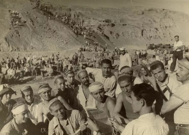 большой ферганский канал в средней азии. большой ферганский канал. фаргона канал. строительство ферганского канала. ферганский канал 1939.