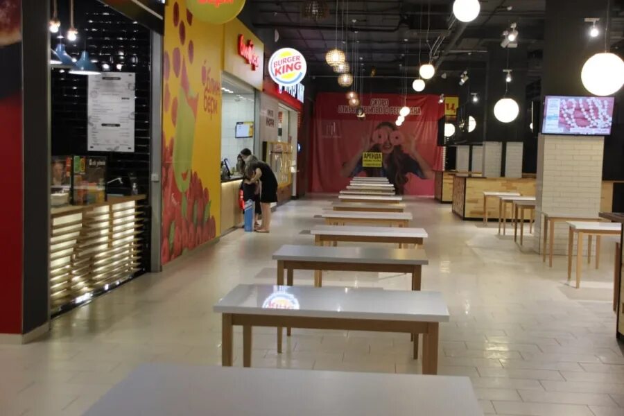 Галактика фудкорты. Семейный парк фудкорт магнитогорск. тц саратов фудкорт. трц галактика смоленск фудкорт. фудкорт альтаир ярославль.