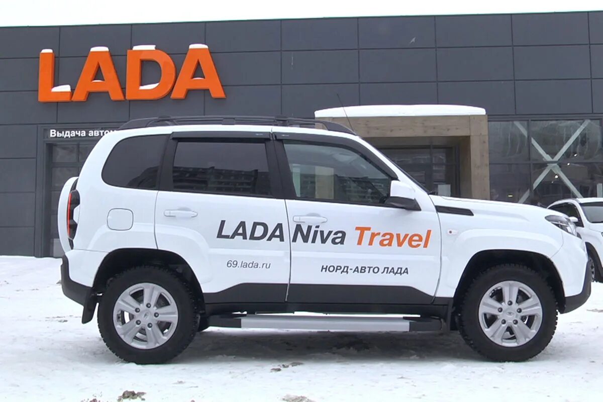Lada Niva Travel: известна цена в максимальной комплектации - Российская газета