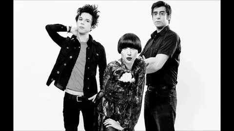 Yeah yeah yeahs heads