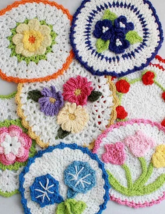 Вязаная прихватка подсолнух. Прихватка подсолнух крючком. Прихватка цветок крючком. Прихватка из кругов крючком. Прихватка цветок.