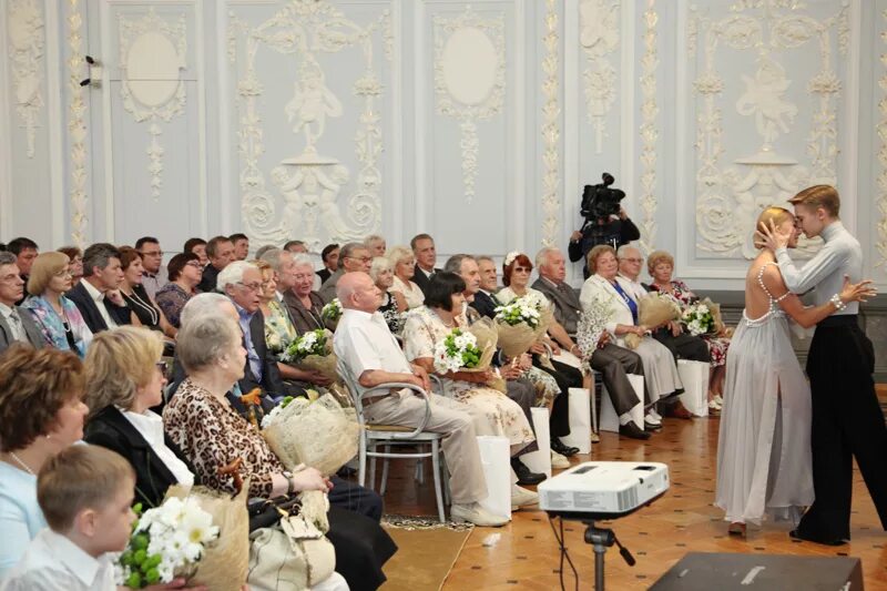 Сайт нижегородского загса. ЗАГС Нижегородского района малая Покровская. Нижегородский дом бракосочетания Нижний. Дом бракосочетания в Нижнем Новгороде малая Покровская. Нижегородский дом бракосочетания сквер.