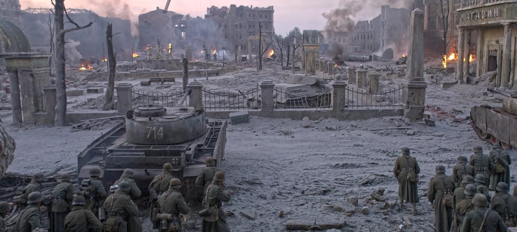 Сталинградская битва город после битвы. Битва за Сталинград 1942-1943. Сталинград центр города 1942.
