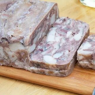 Домашнее прессованное мясо из свинины