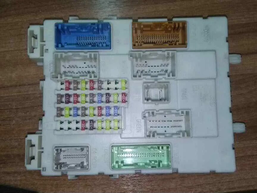Bcm focus 3 c6. Форд фокус 2 разъем с6. Блок bsm форд фокус 3. Блок всм форд фокус 2. Блок всм форд фокус 3.