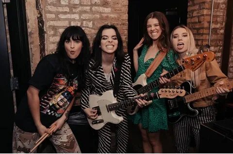 Girls band