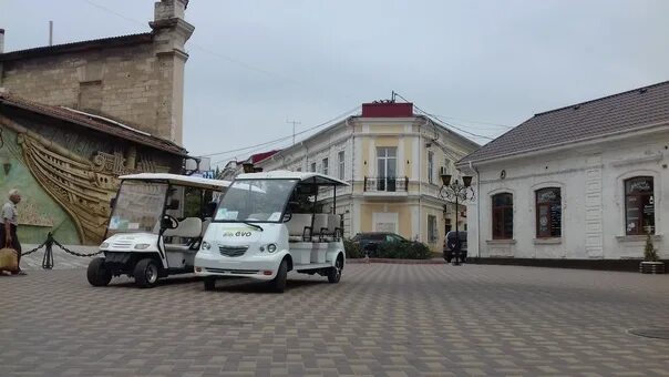 Феодосия экскурсии. Феодосия экскурсии по городу. феодосия на электромобилях.