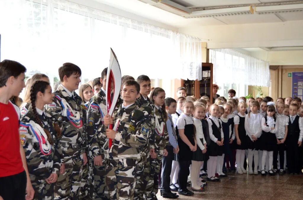 Лицей 5 казань. Лицей 5 зарайск директор. Лицей номер 5 город зарайск. Лицей 5 зарайск. Коллектив учителей.