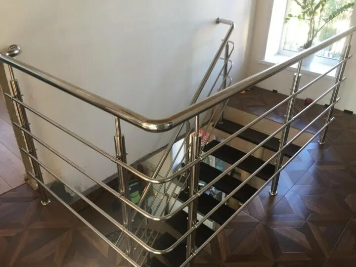 Брянск из нержавеющей стали