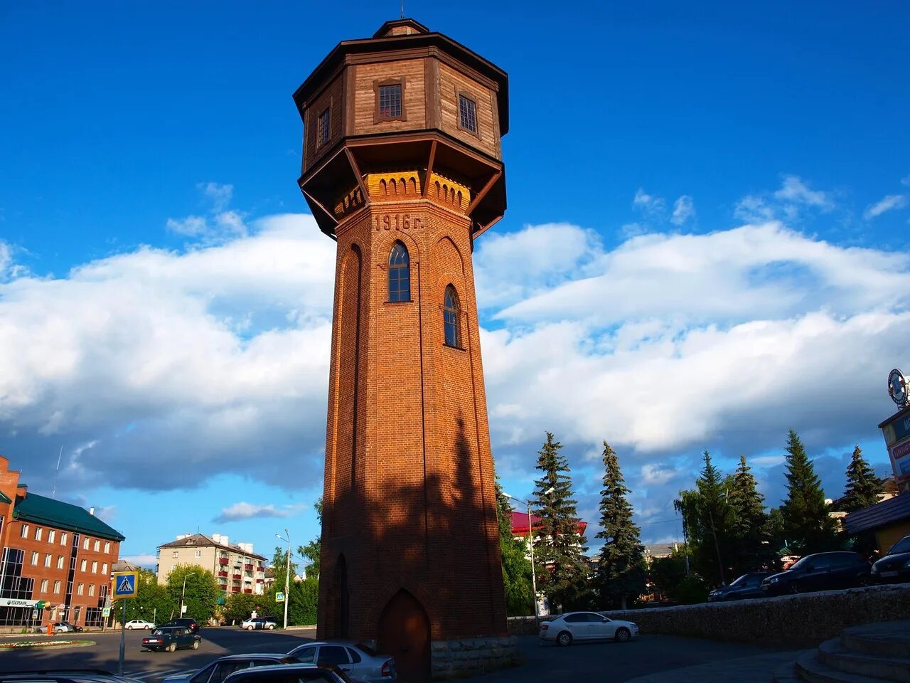 Водонапорная башня Белорецк. Новая водонапорная башня Белорецк. Башня город Белорецк. Белорецк. Центр водонапорная башня.