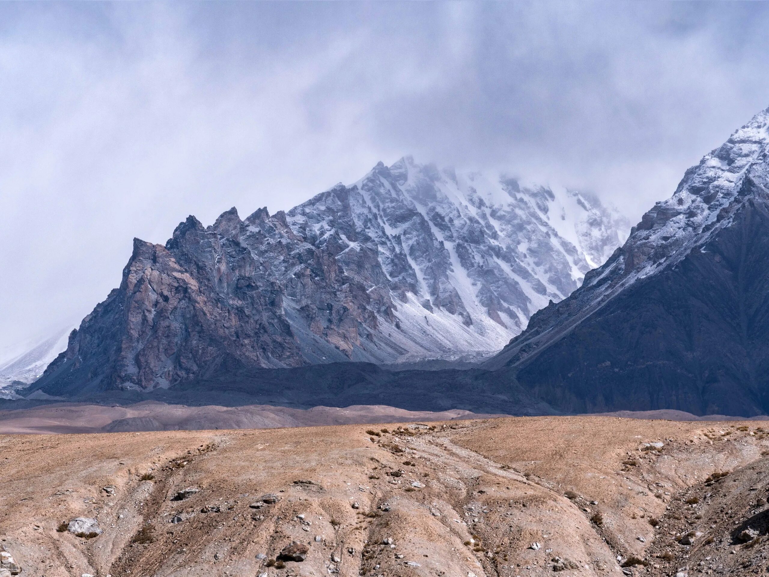 Памир. Pamir горы. Туманны горы Памир. Горы Памир панорама. Кавказ памир