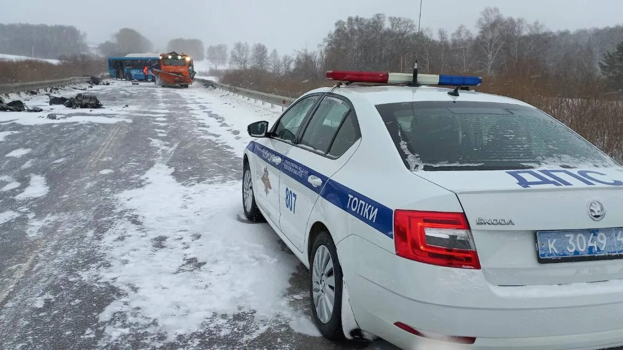 14 января 2014 год. Полиция фото. ДТП В Кемеровской области с автобусом. ДПС картинки. ДТП В Кемеровской области вчера.