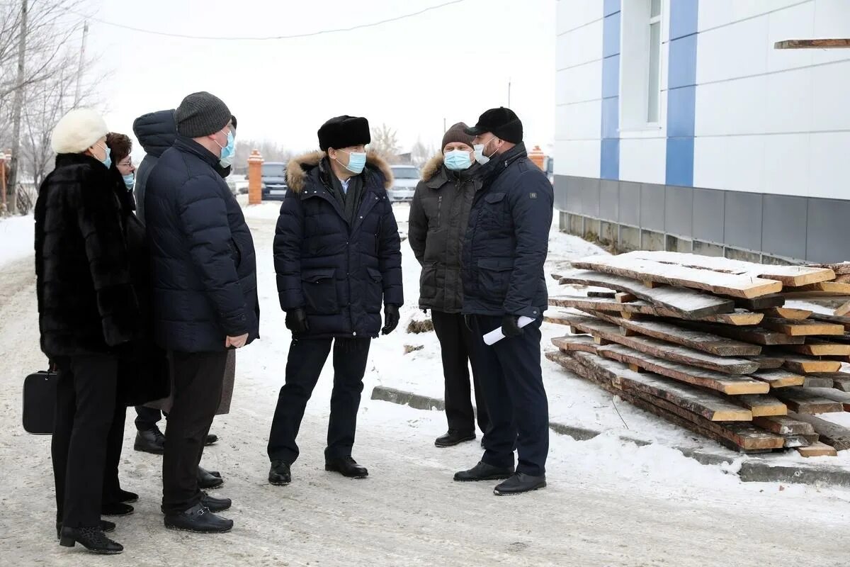 Звериноголовское курганская область новости. Шумков в Звериноголовском районе. Дорожная реформа село Звериноголовское. Шумков в Звериноголовском 16 августа. Почему ушел глава Курочкин со Звериноголовского района.