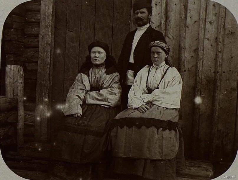 Коми 18. «крестьянская семья», 1914 г.. коми 19 век. коми ижемцы. крестьянская свадьба 20 век.