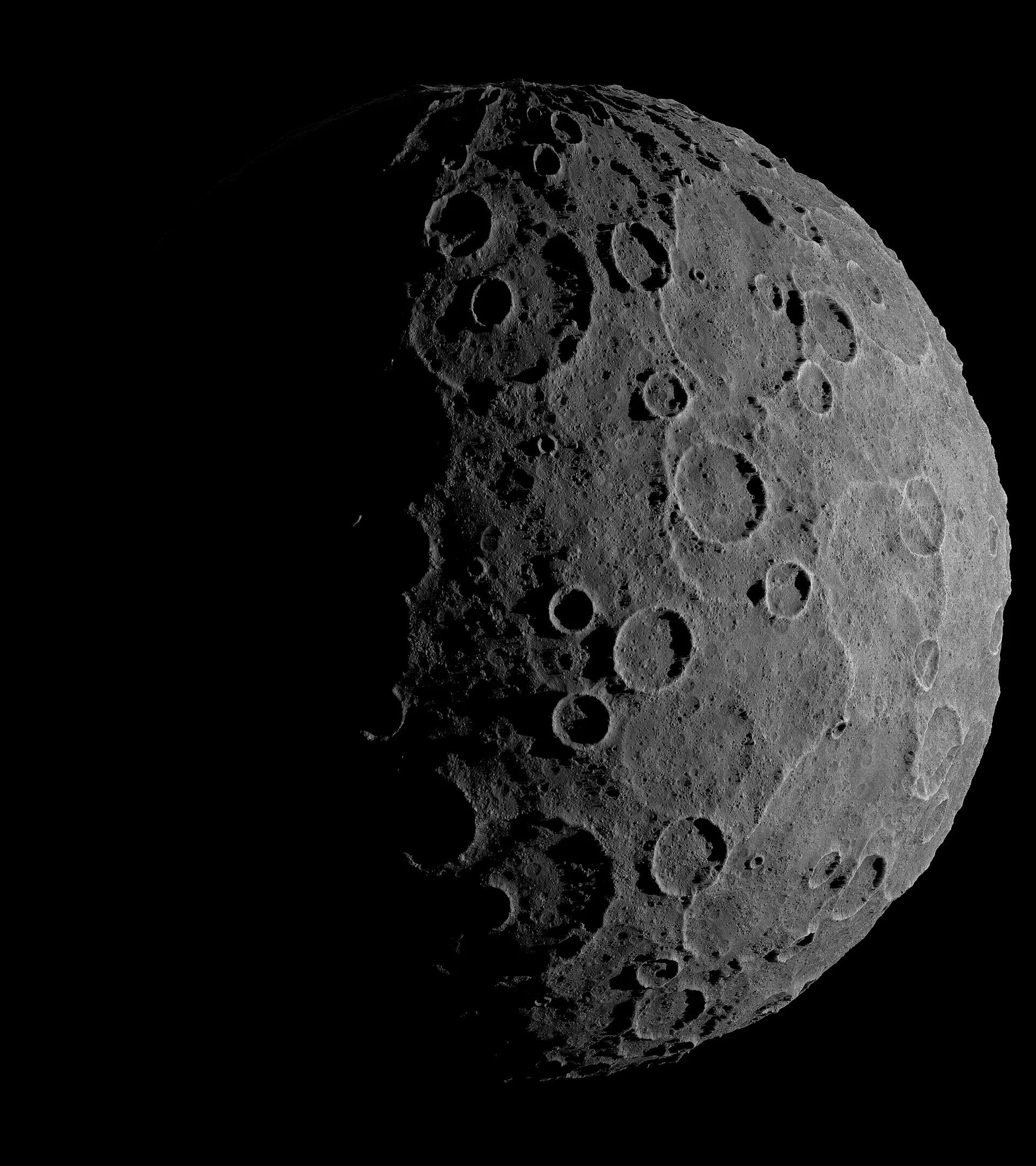 Кратеры на Луне. Поверхность Луны кратеры. Лунный кратер Торричелли. Луна вблизи.