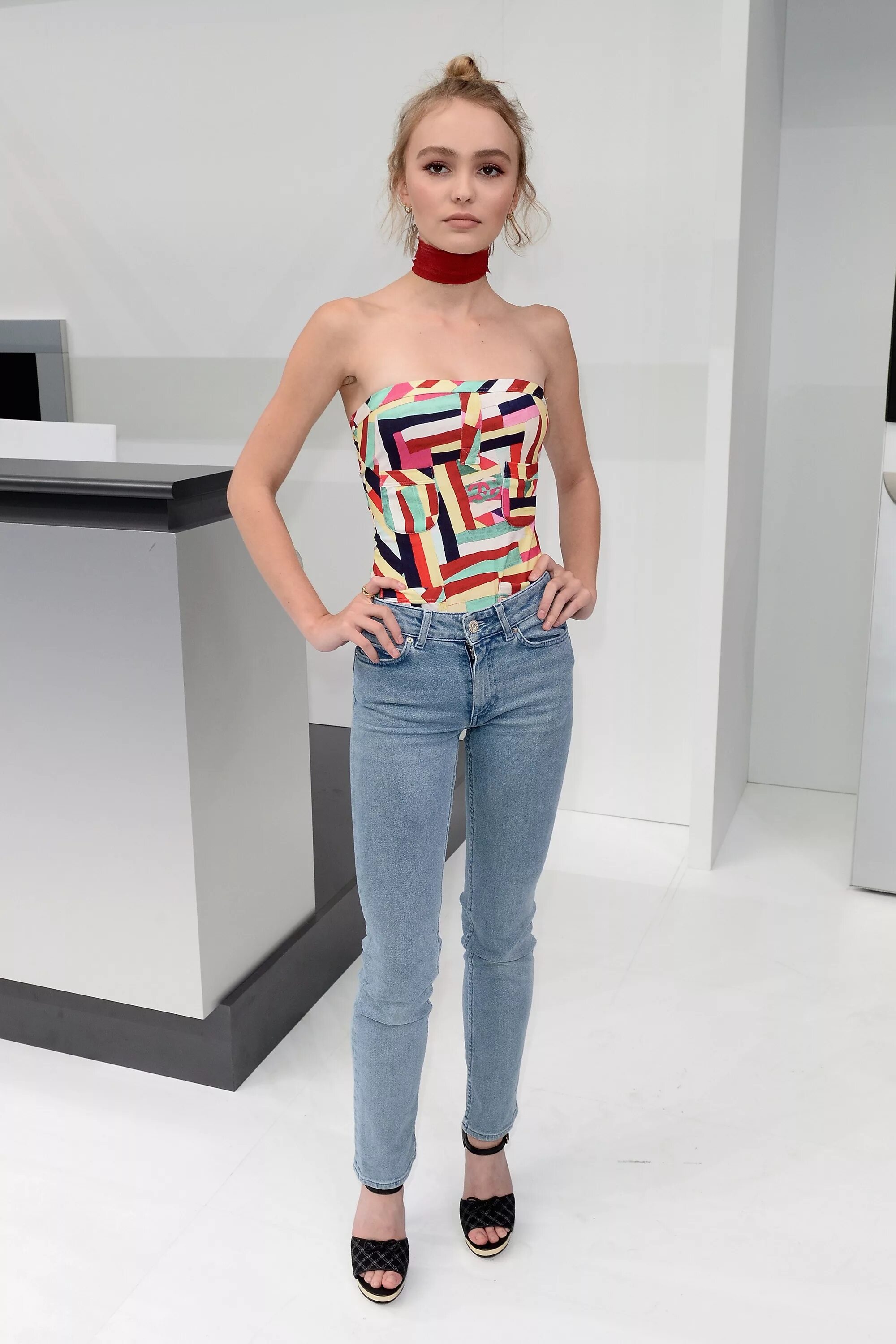 Weekend lily rose. Роуз депп. lily rose depp.