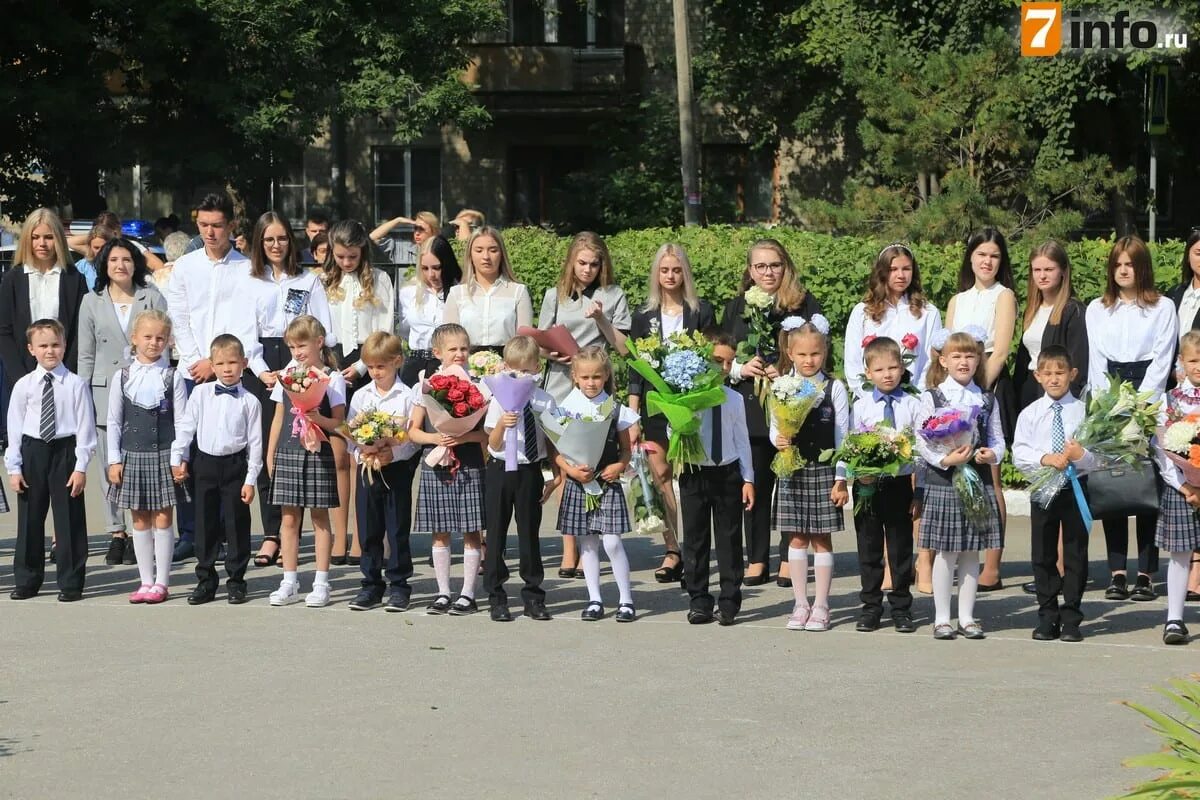 Многопрофильная школа 17 рязань. Школа 13 рязань. Выступление в школе. Школа номер 33 рязань. Сайт 44 рязань.